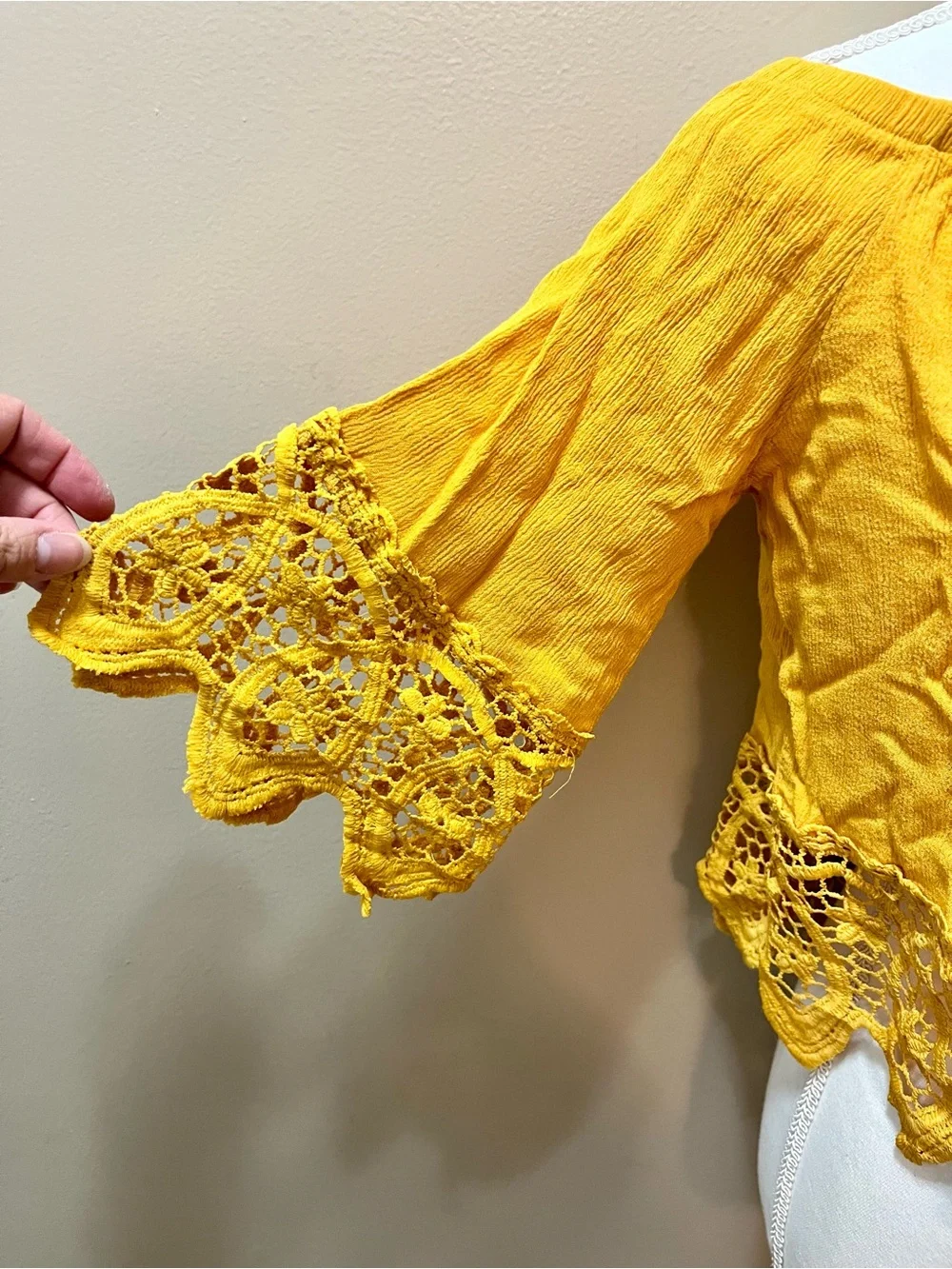 Crazy Train Yellow Off The Shoulder Boho Crochet Top Size Medium
